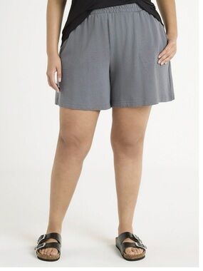 Terra & Sky Women's Plus Size Pull On Knit Shorts With Pockets Size 2X (20W-22W)